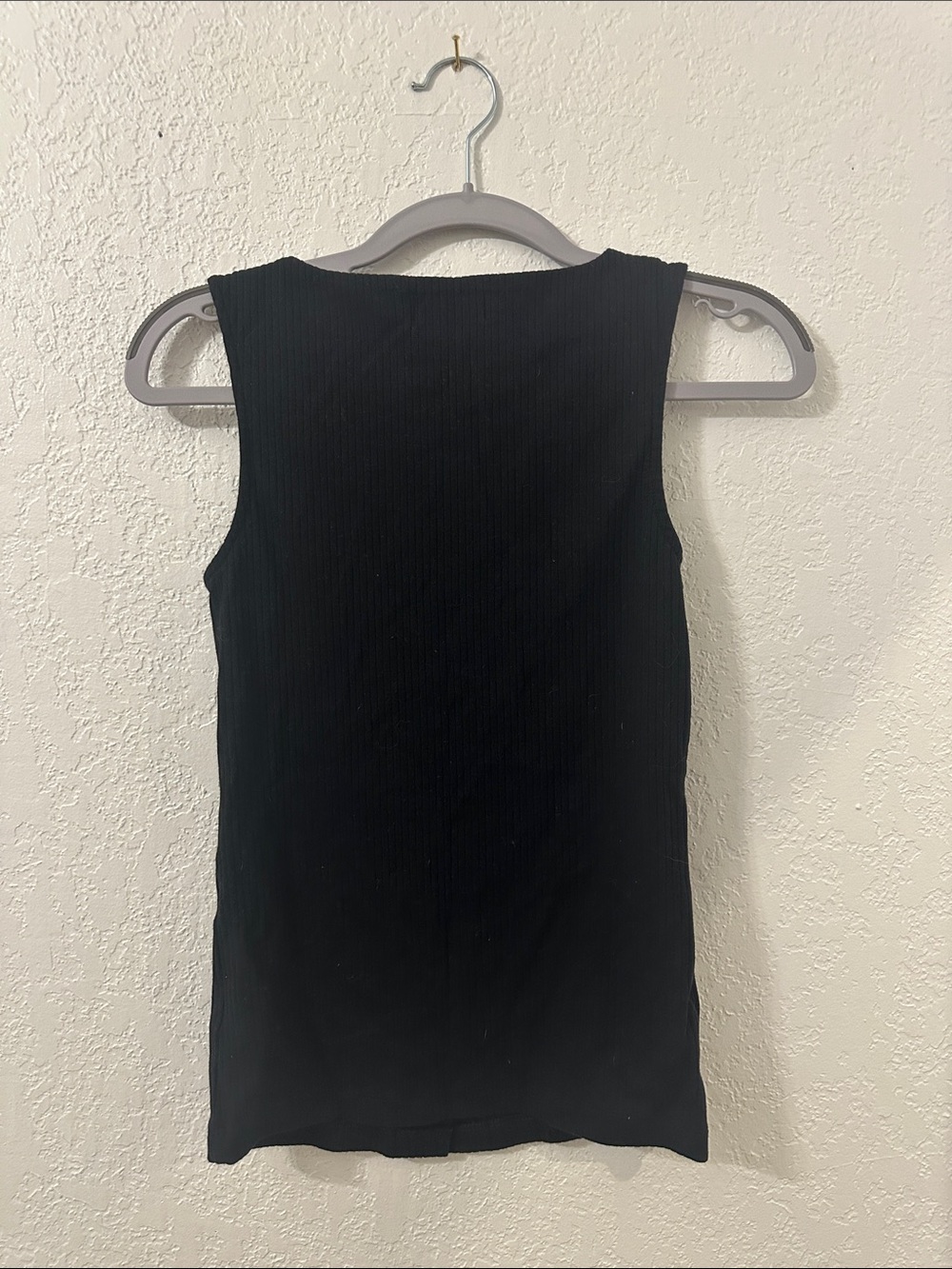 GAP Black Ribbed Button-Front Tank - Picture 3 of 5